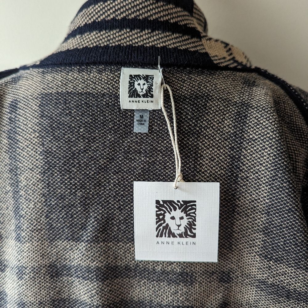 Anne Klein Midnight Camel Plaid Sweater Medium NWT - Picture 6 of 7